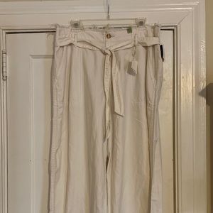 a.n.a. High rise wide leg crop khaki pants